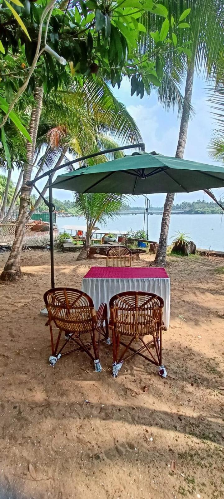 Green Island Homestay Riverside Calicut Exterior foto